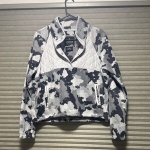 Kyodan Gray and White Camouflage Sweater
